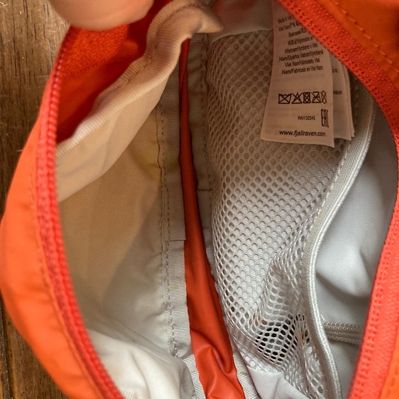 Fjallraven High Coast Hip Pack Travel Hiking Fanny Pack Sunset Orange - Picture 7 of 8